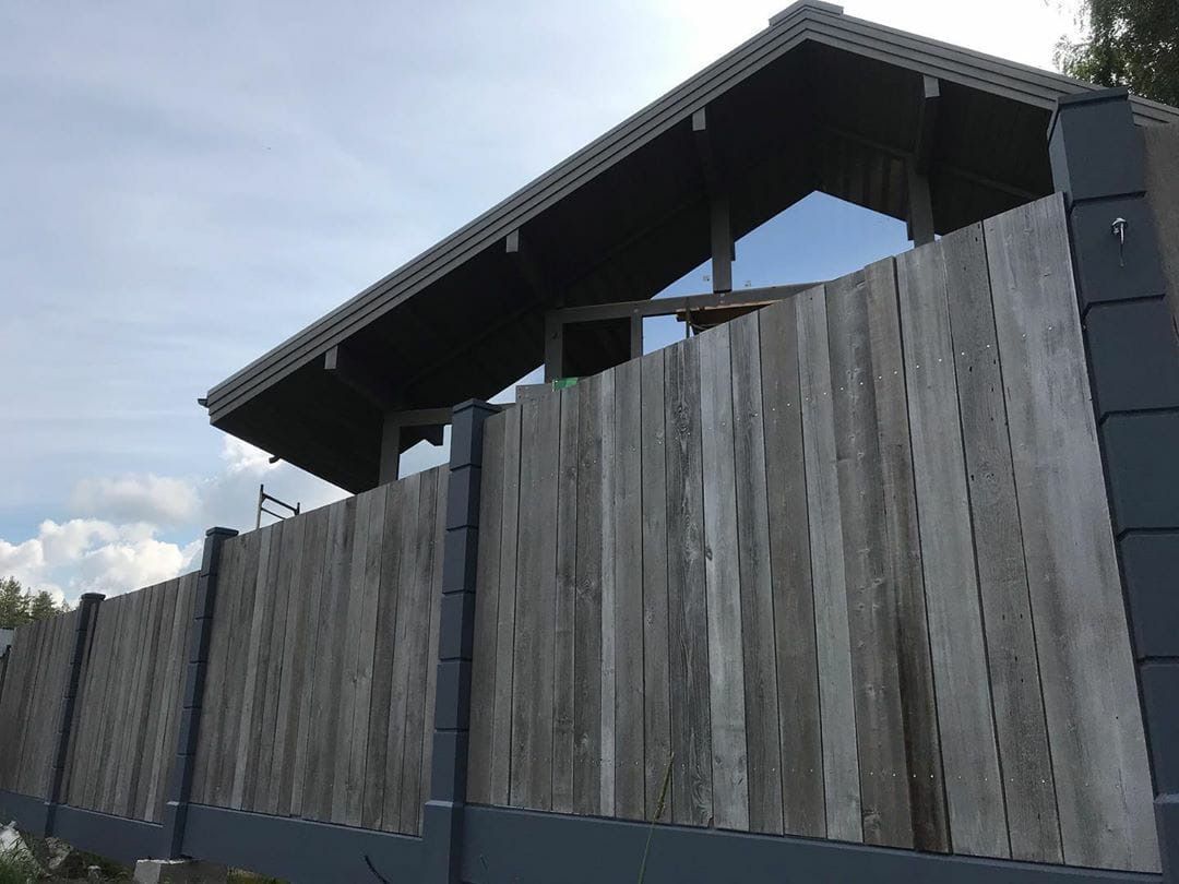 Забор построенный нами в Екатеринбурге